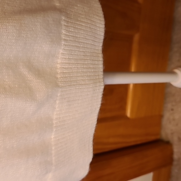 Banana Republic Cream Women's Crew Neck Sweater Size M Petite - Picture 3 of 7